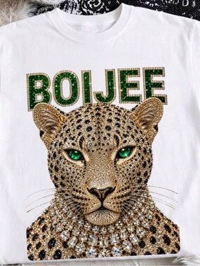 Glam Girl Fashion White Tee with Emerald-Accented Leopard Graphic